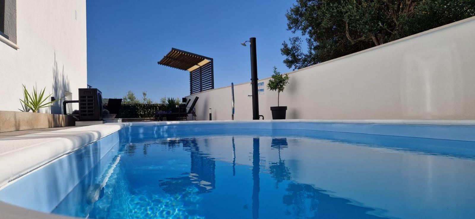 Apartman Marcelina 1 With Private Pool Trogir Exterior foto